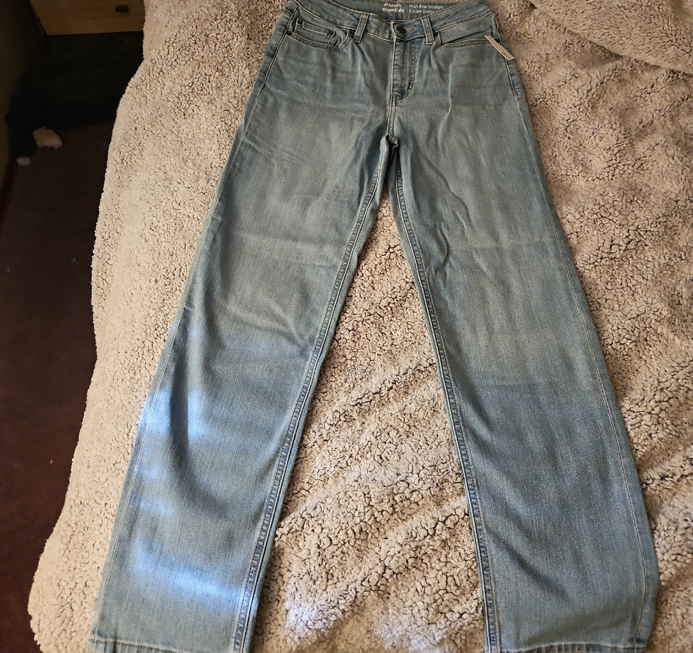 Amazon Essentials Light Blue Straight Leg Jeans